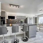 아파트 Coliving - Oceana Bedroom - Convenient & Near Cern *
