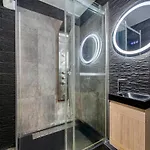Coliving - Oceana Bedroom - Convenient & Near Cern