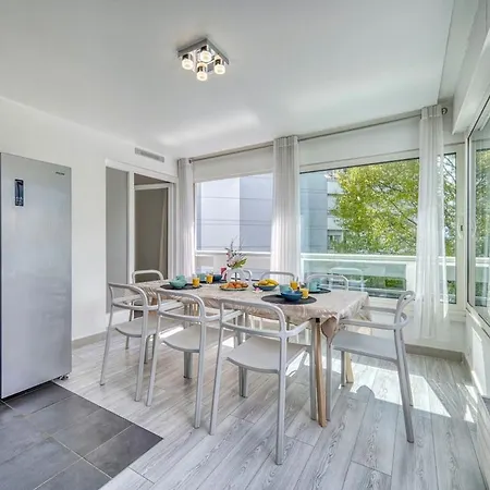 아파트 Coliving - Oceana Bedroom - Convenient & Near Cern